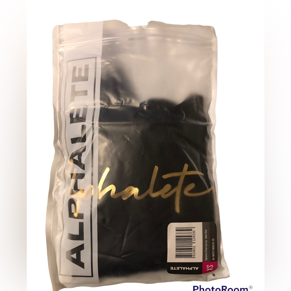 *NEW* Alphalete Crop Top